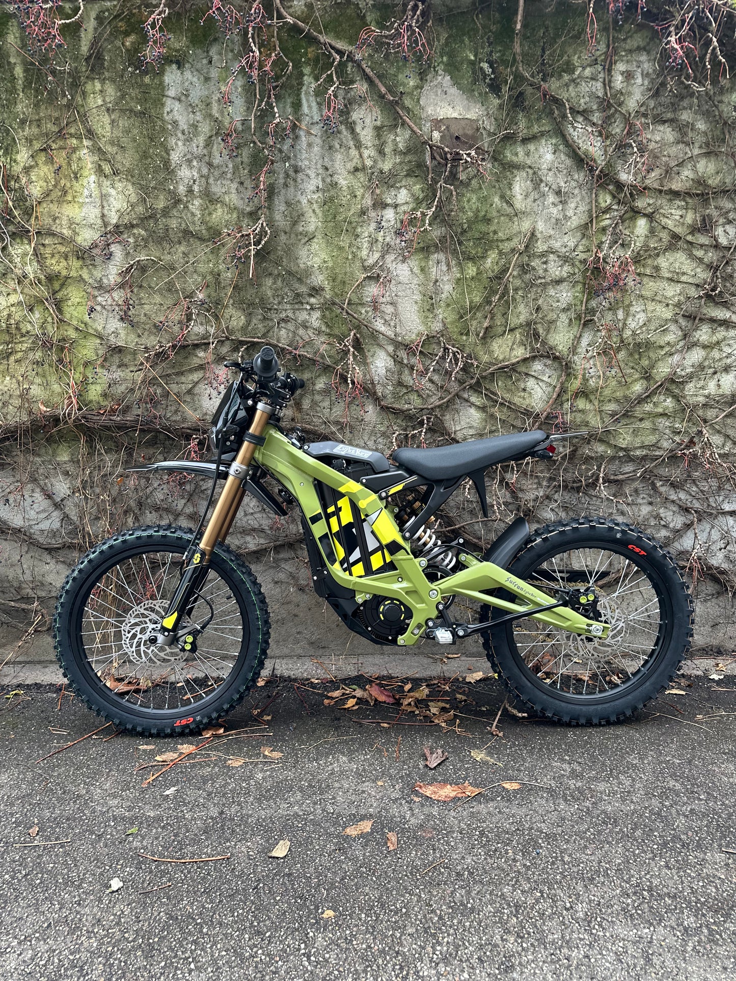 SUR-RON LIGHT BEE L1E 40AH 2025 MODELL