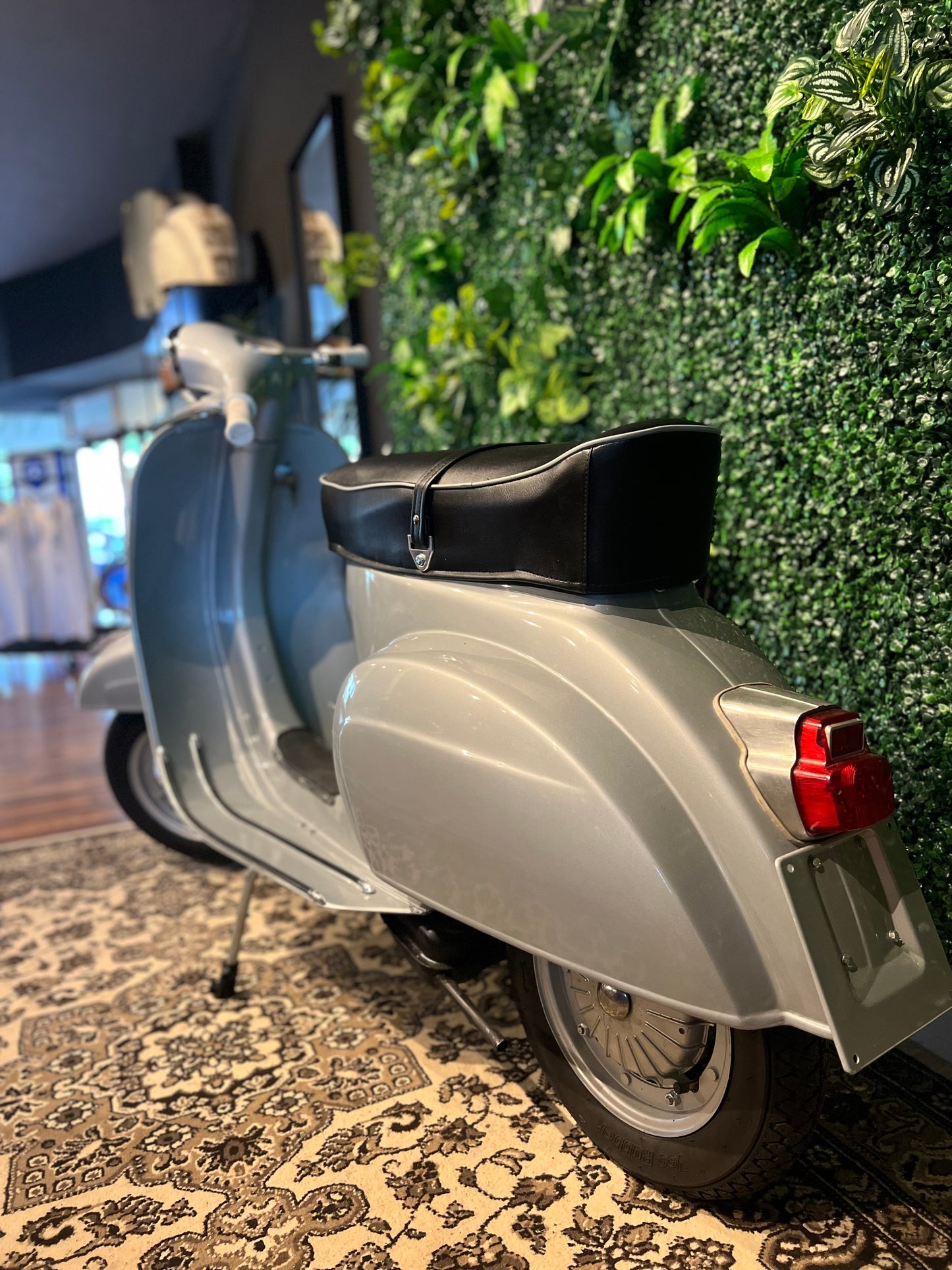 Vespa Nuova 125 | Vollrestauriert - Bj. 1965