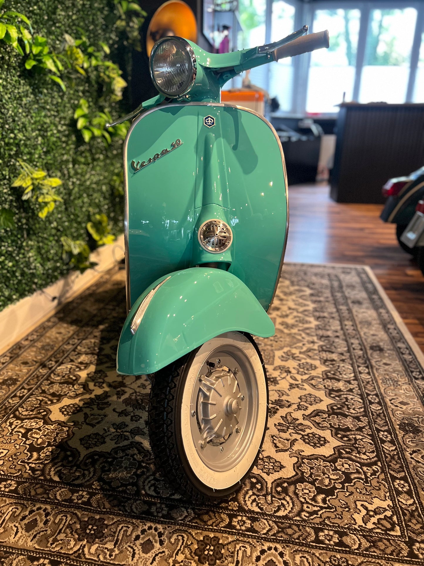 Vespa V50 Rundlicht | Vollrestauriert - Bj. 1982