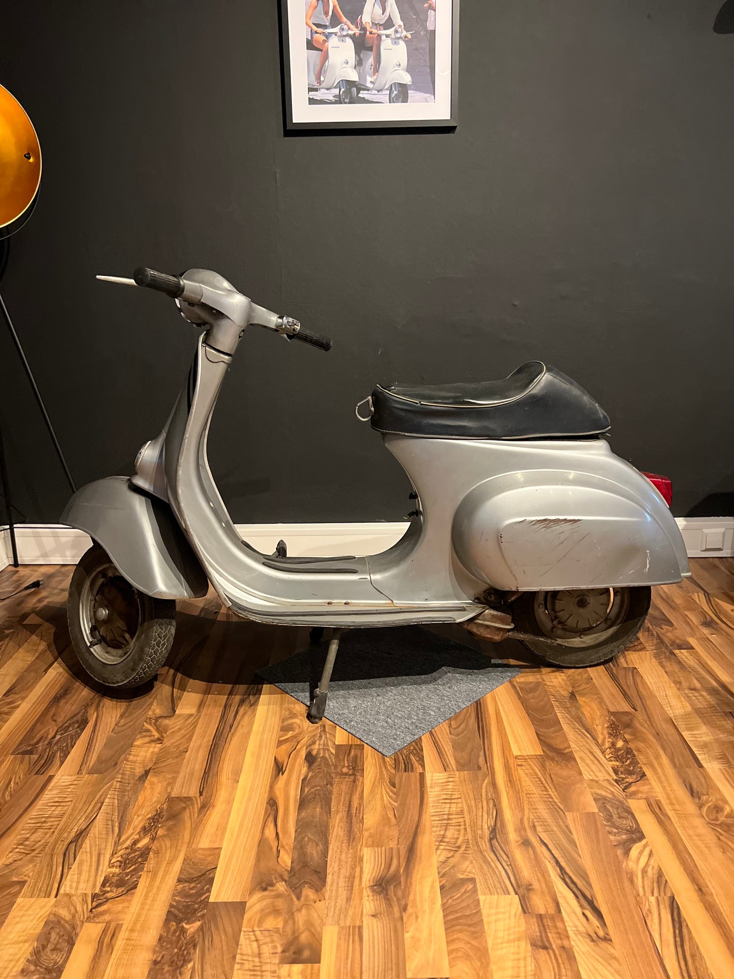 Vespa V50 Rundlicht | Original Lack | Bj. 1974