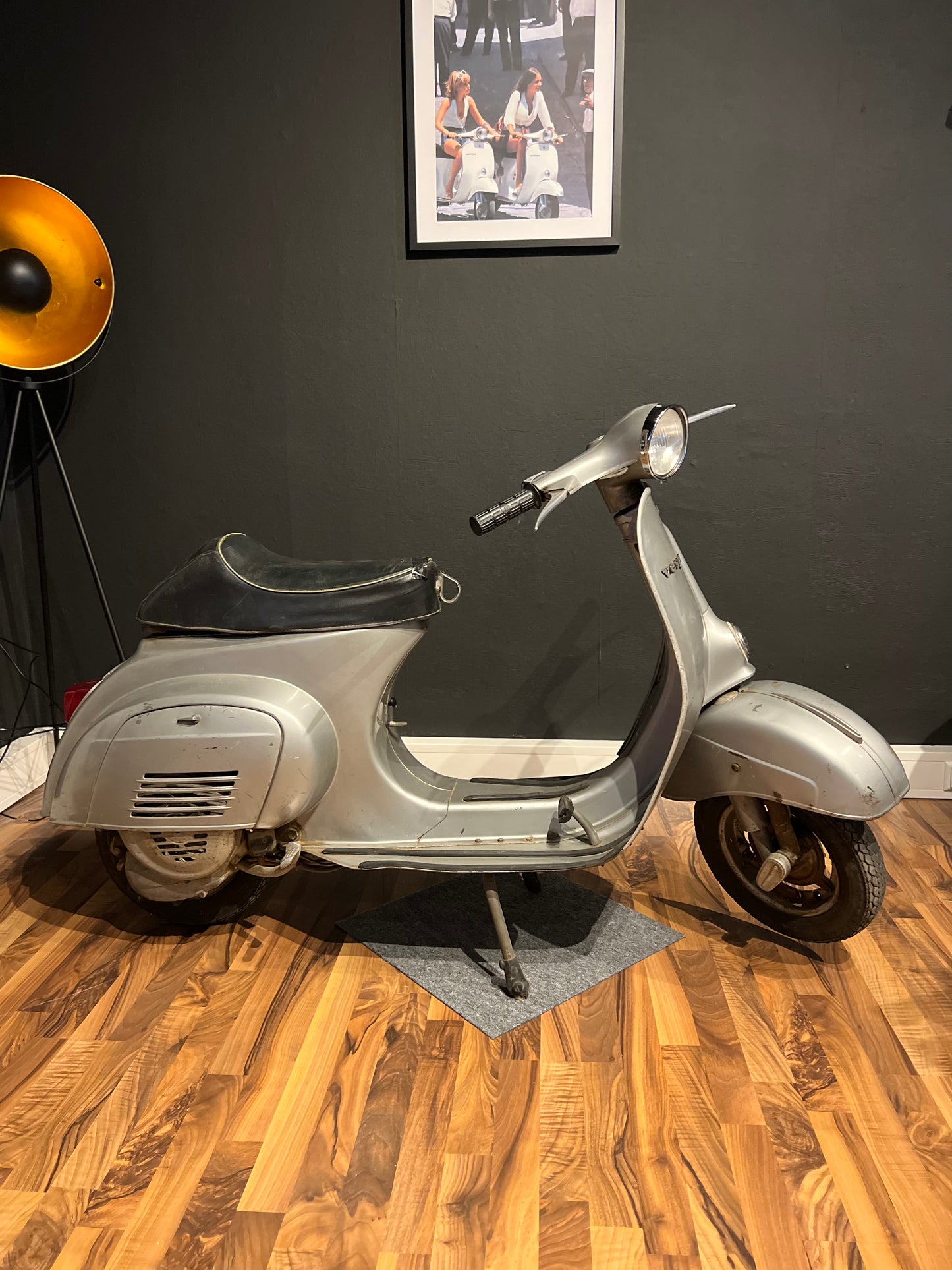 Vespa V50 Rundlicht | Original Lack | Bj. 1974