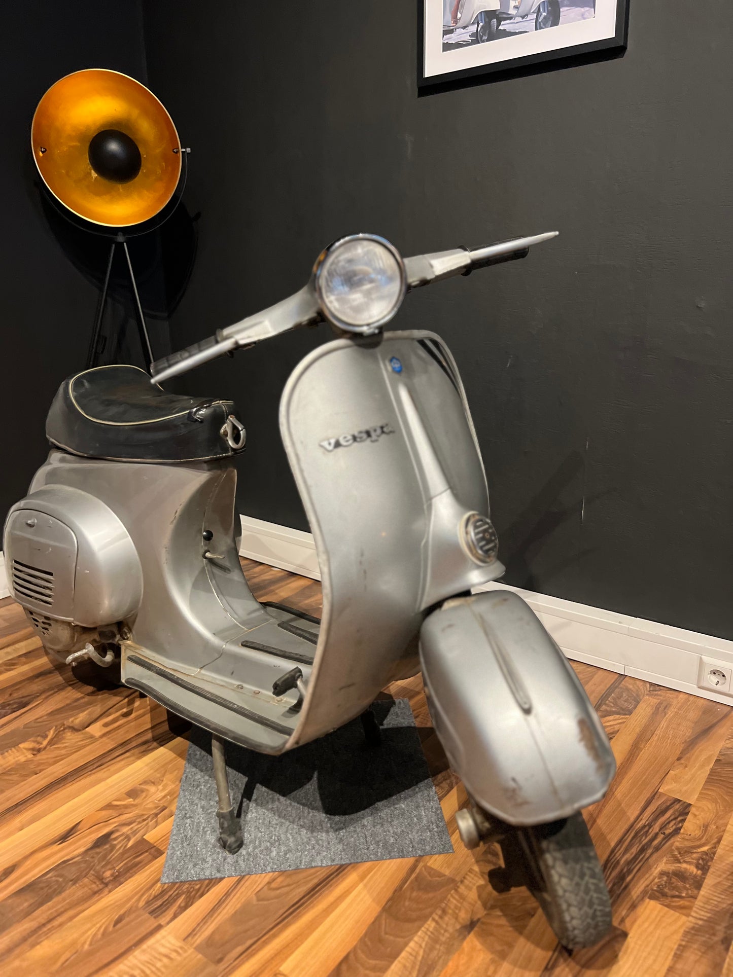 Vespa V50 Rundlicht | Original Lack | Bj. 1974