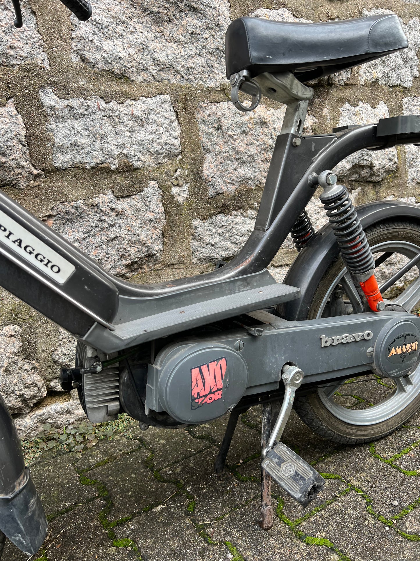 Piaggio Bravo