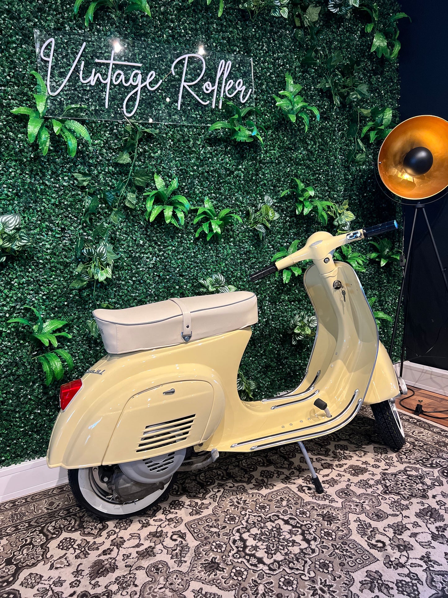 Vespa V50 Rundlicht | Vollrestauriert - Bj. 1967