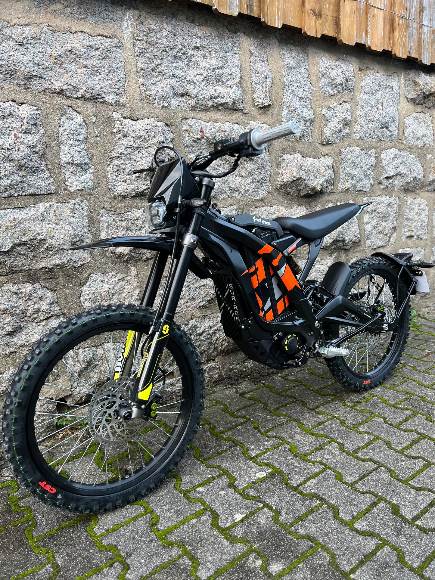 SUR-RON Light Bee L1e X (2024)