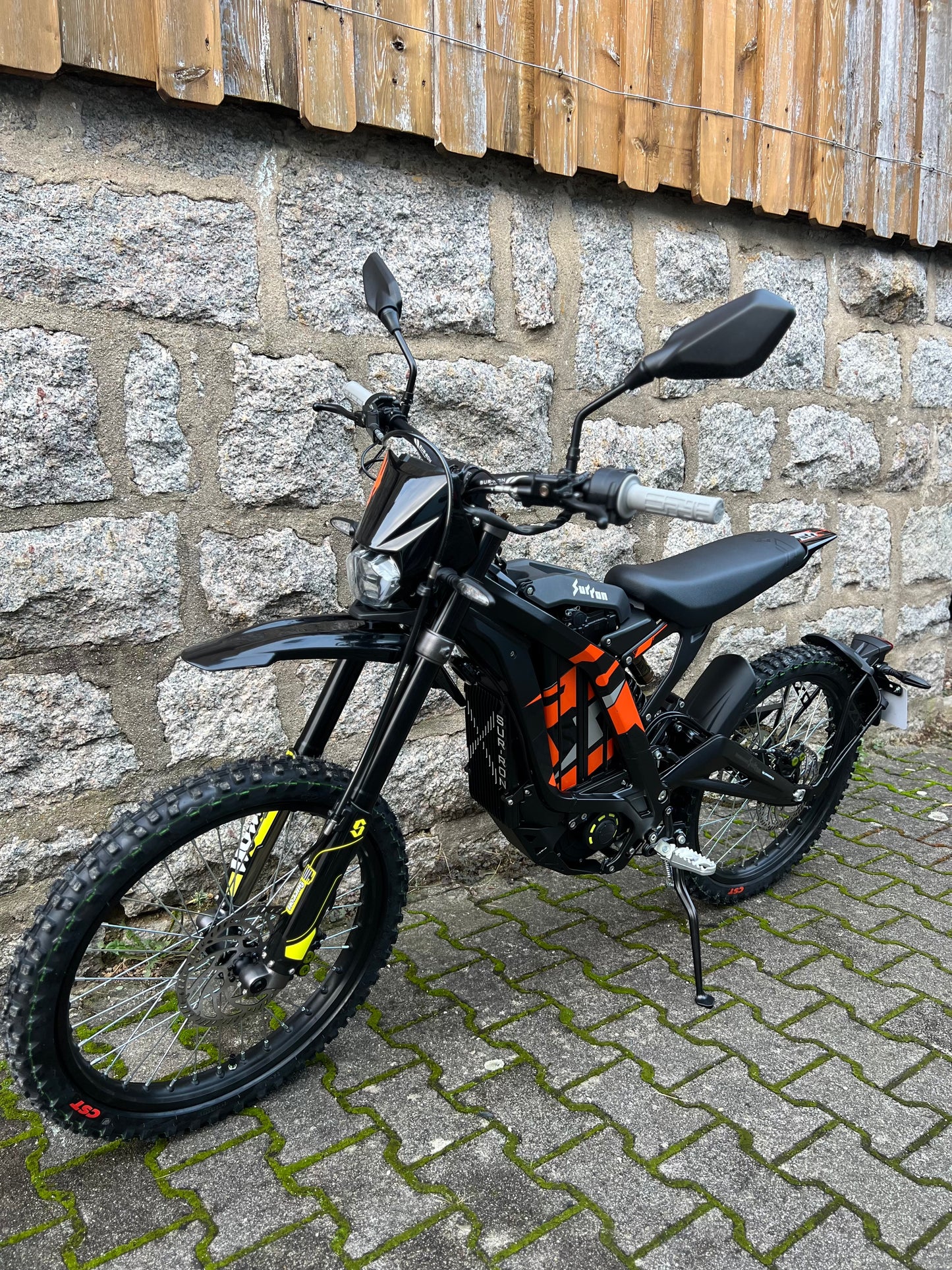 SUR-RON Light Bee L1e X (2024)