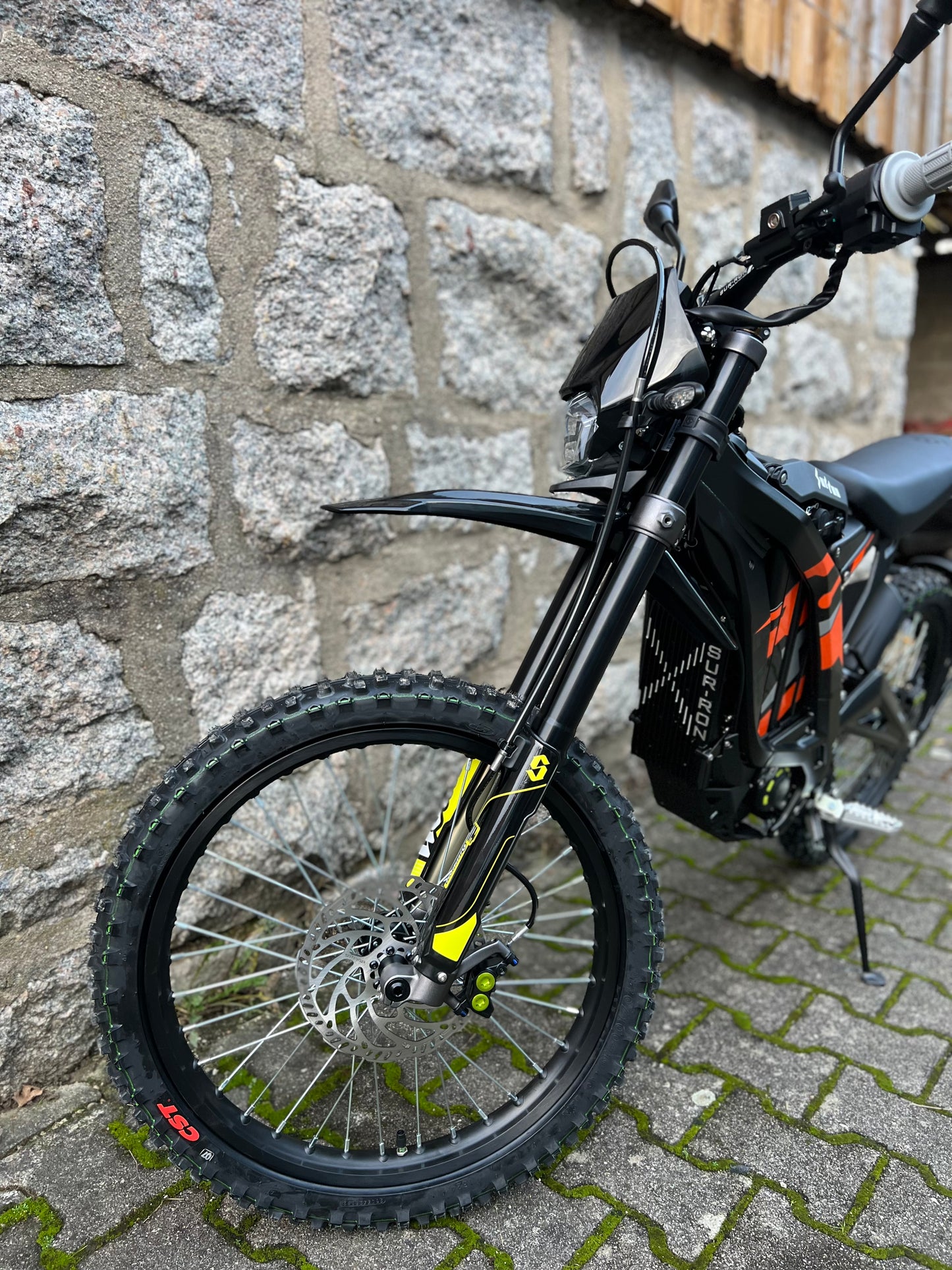 SUR-RON Light Bee L1e X (2024)