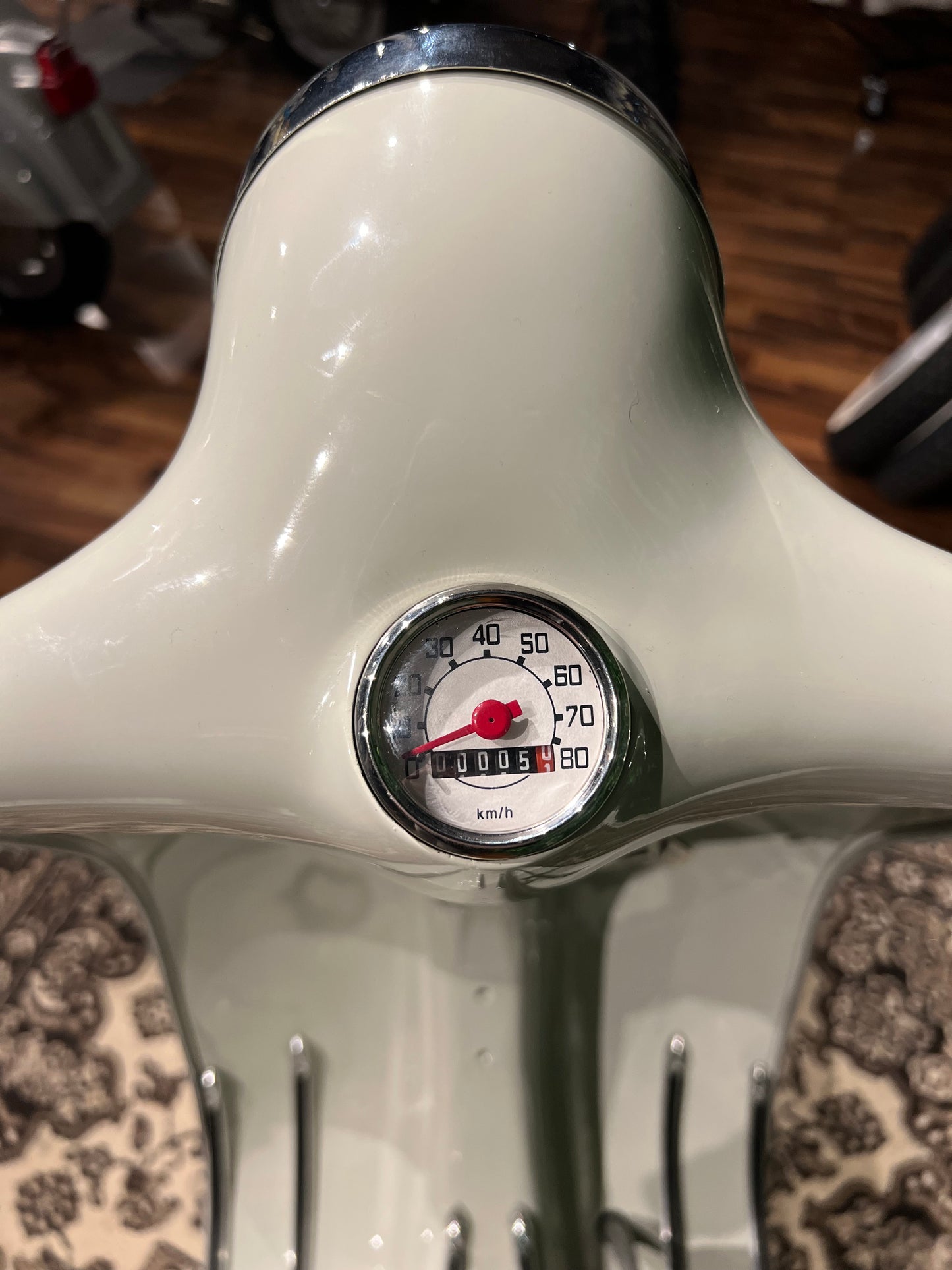 Vespa V50 Rundlicht | Vollrestauriert - Bj. 1968