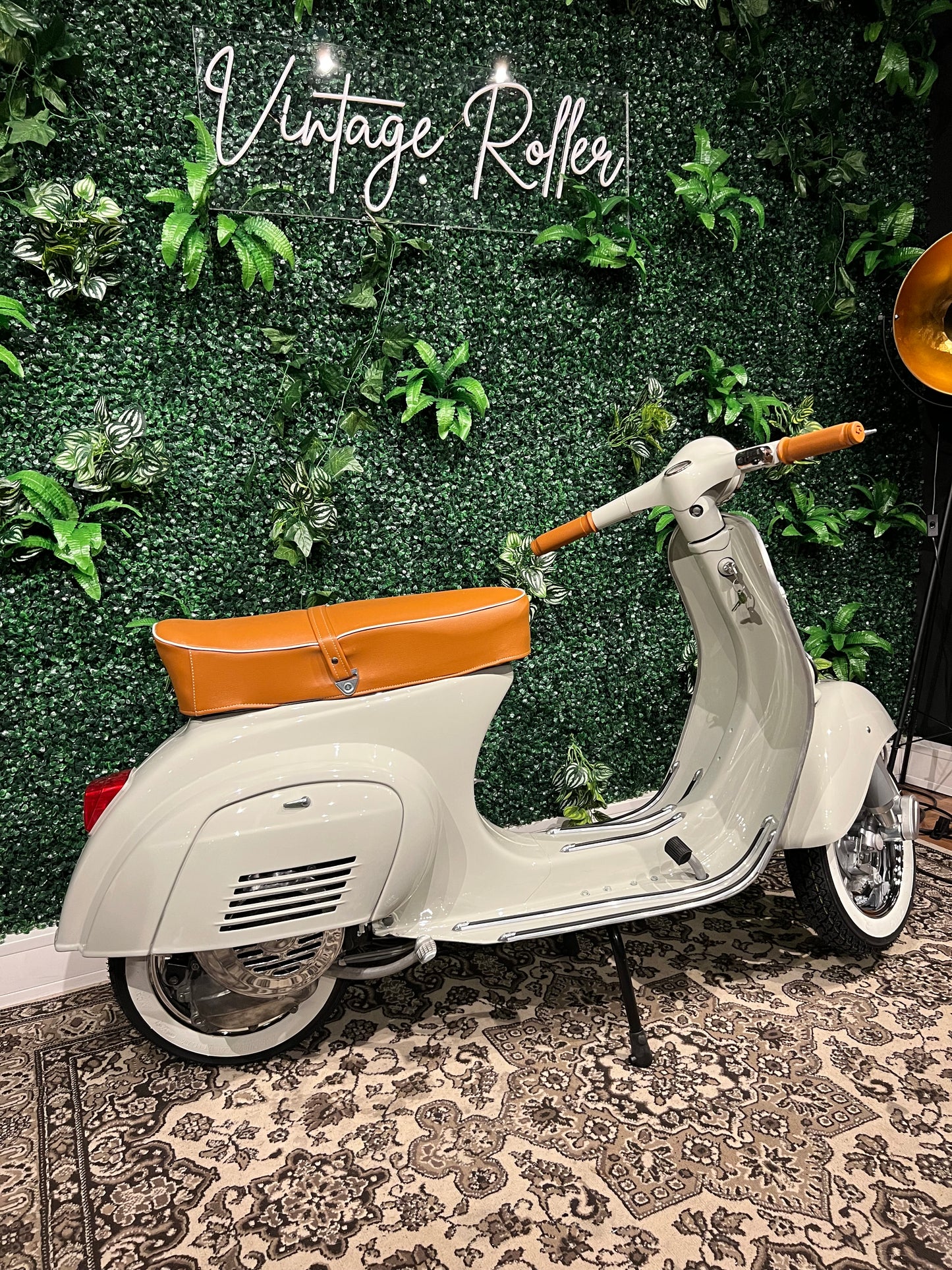 Vespa V50 Rundlicht | Vollrestauriert - Bj. 1968
