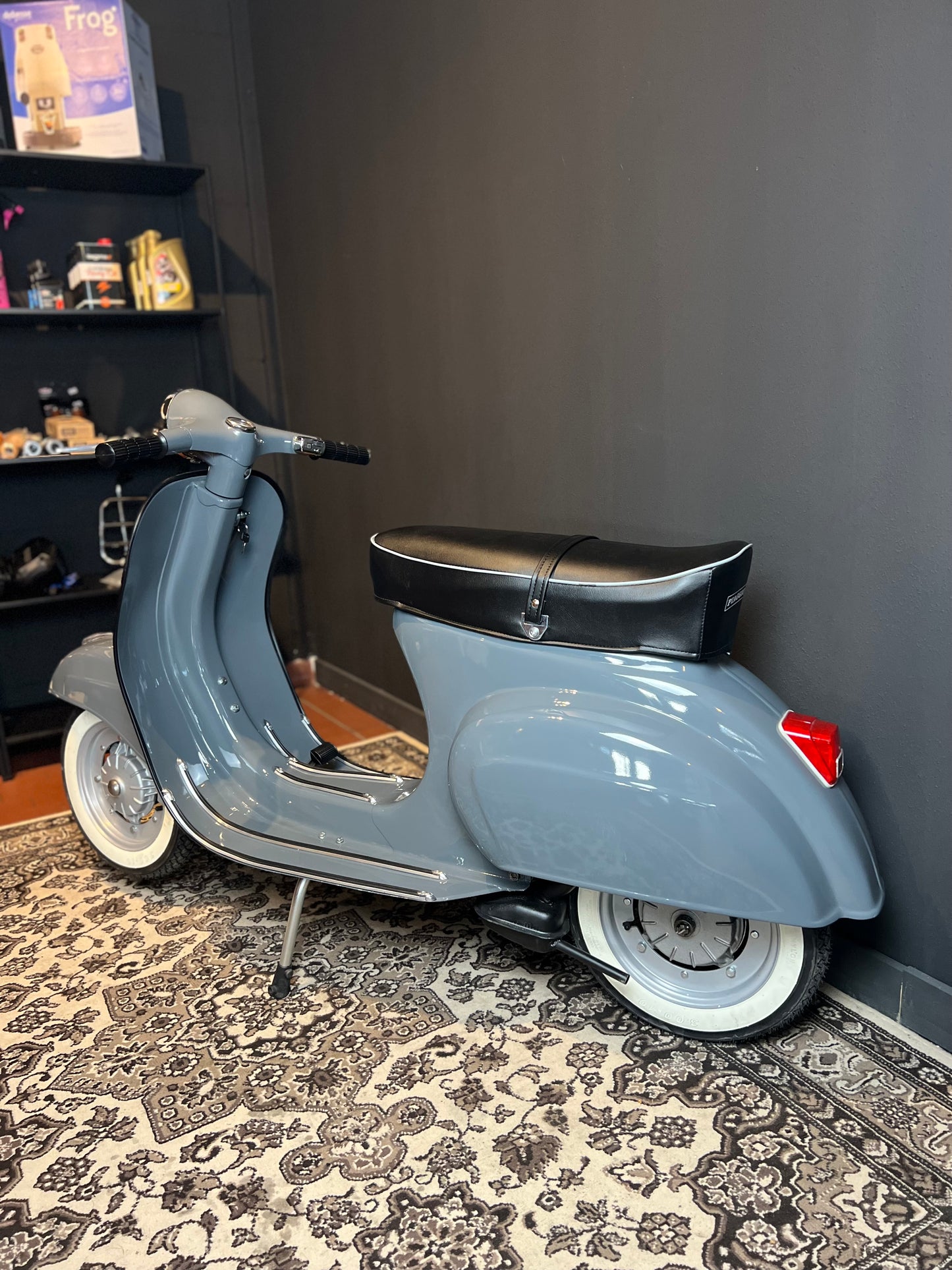 Vespa V50 Rundlicht | Vollrestauriert - Bj. 1966