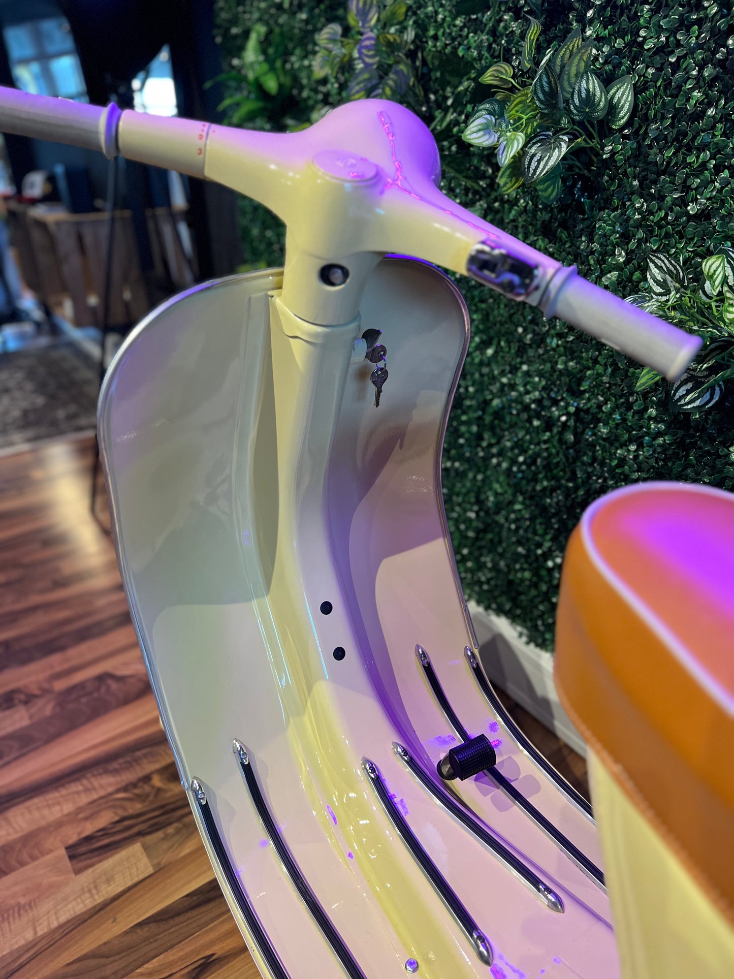 Vespa V50 Rundlicht | Vollrestauriert - Bj. 1968