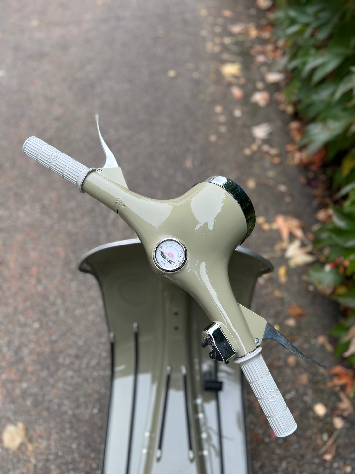 Vespa V50 Rundlicht | Vollrestauriert - Bj. 1969