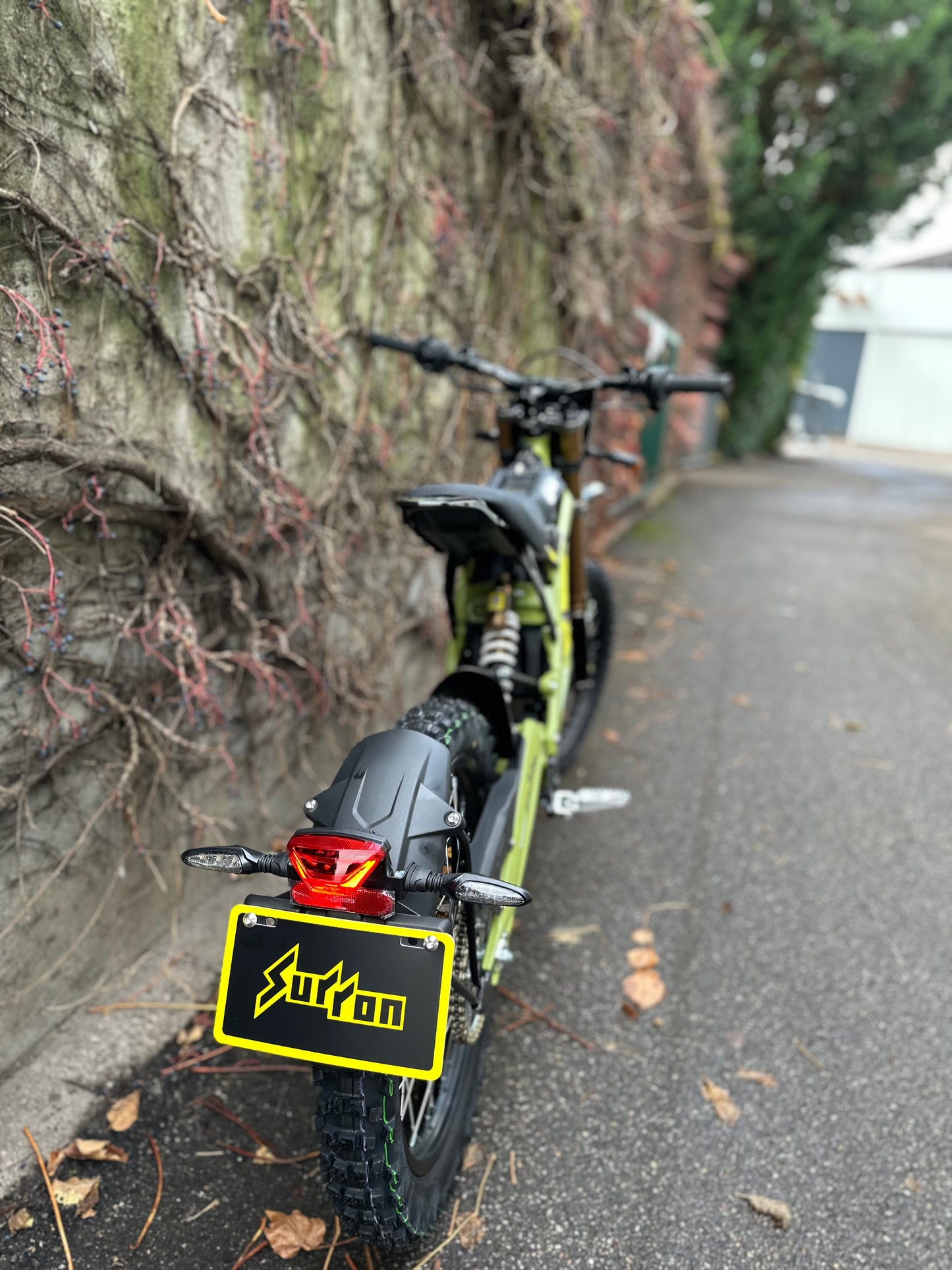 SUR-RON LIGHT BEE L1E 40AH 2025 MODELL