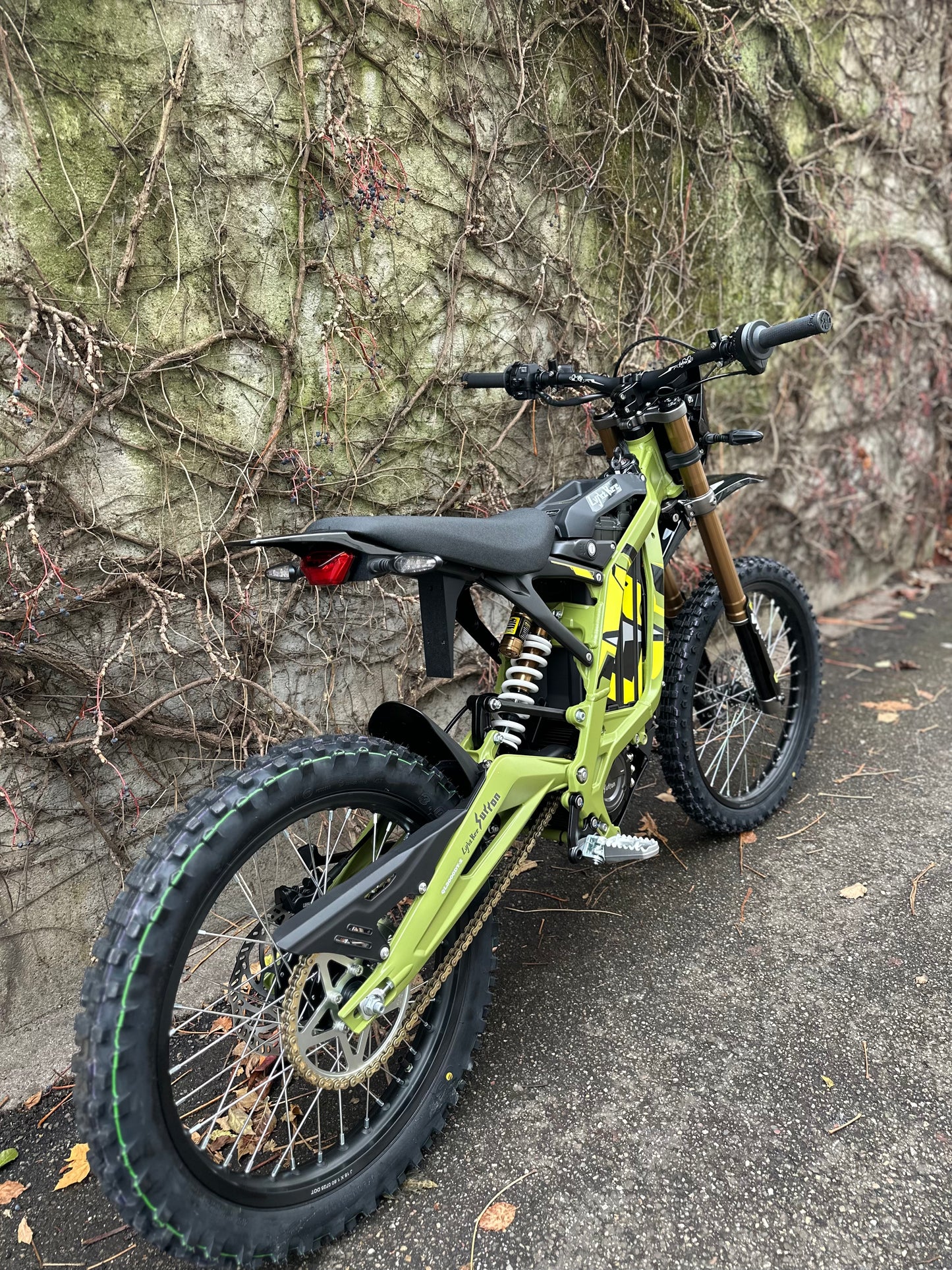 SUR-RON LIGHT BEE L1E 40AH 2025 MODELL