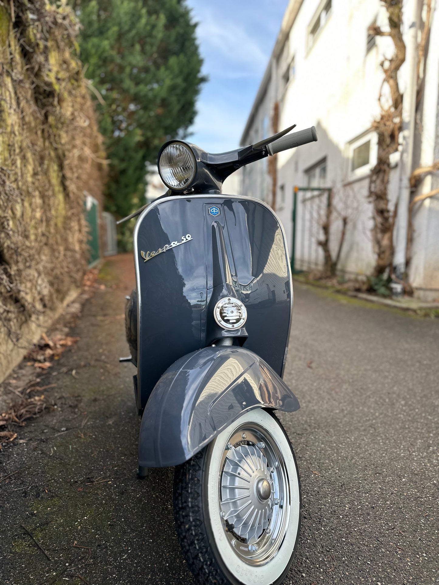 Vespa V50 Rundlicht | Vollrestauriert - Bj. 1969