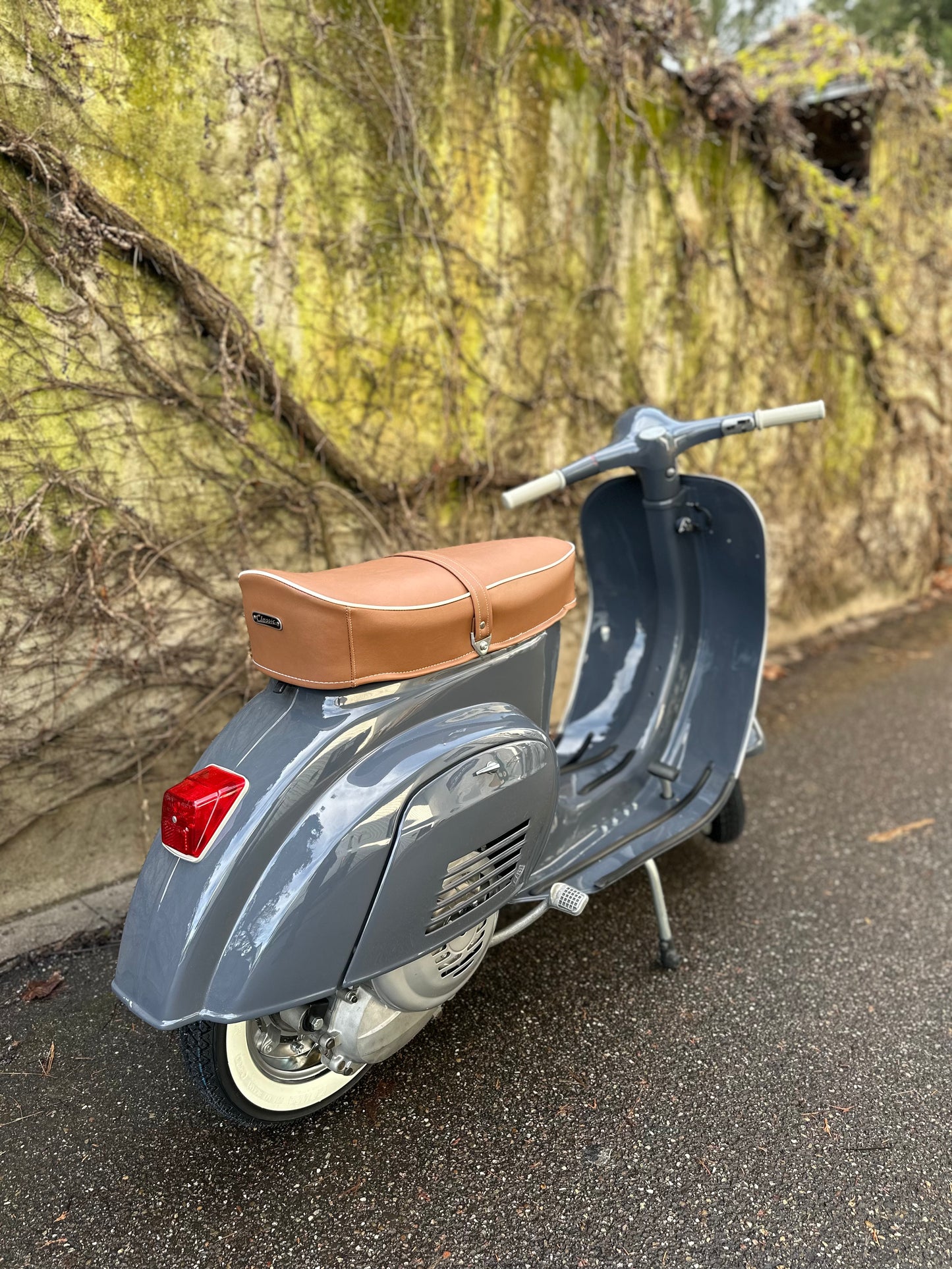 Vespa V50 Rundlicht | Vollrestauriert - Bj. 1969