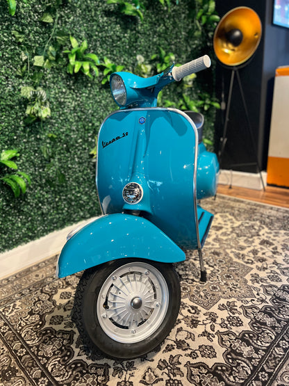 Vespa V50 Rundlicht | Vollrestauriert - Bj. 1973