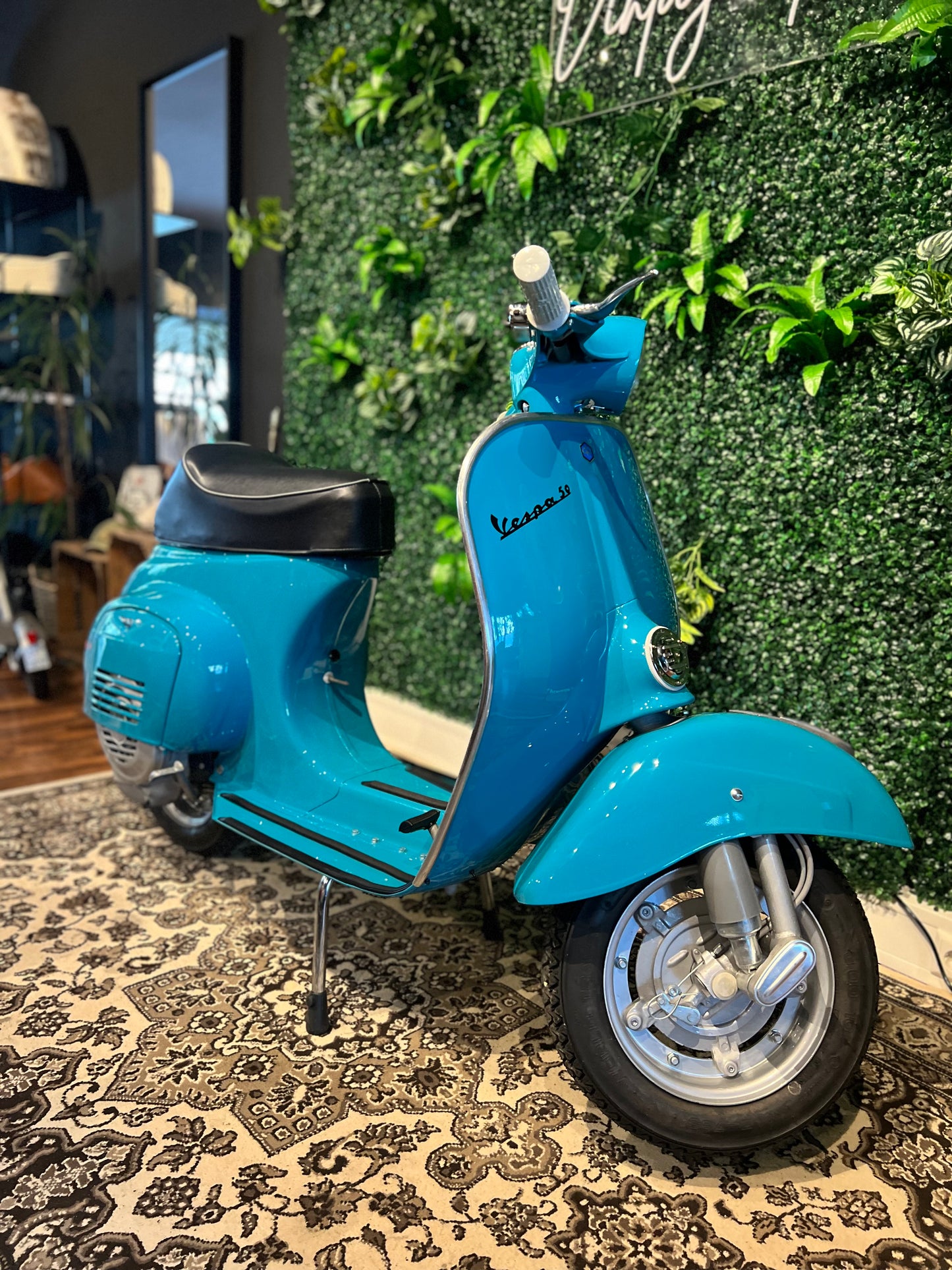 Vespa V50 Rundlicht | Vollrestauriert - Bj. 1973