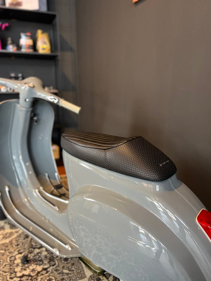 Vespa V50 Rundlicht | Vollrestauriert - Bj. 1972