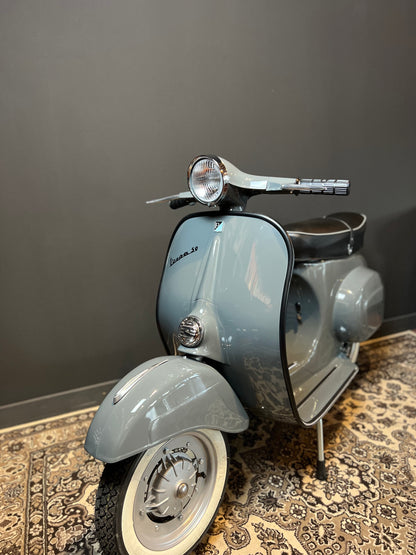 Vespa V50 Rundlicht | Vollrestauriert - Bj. 1966