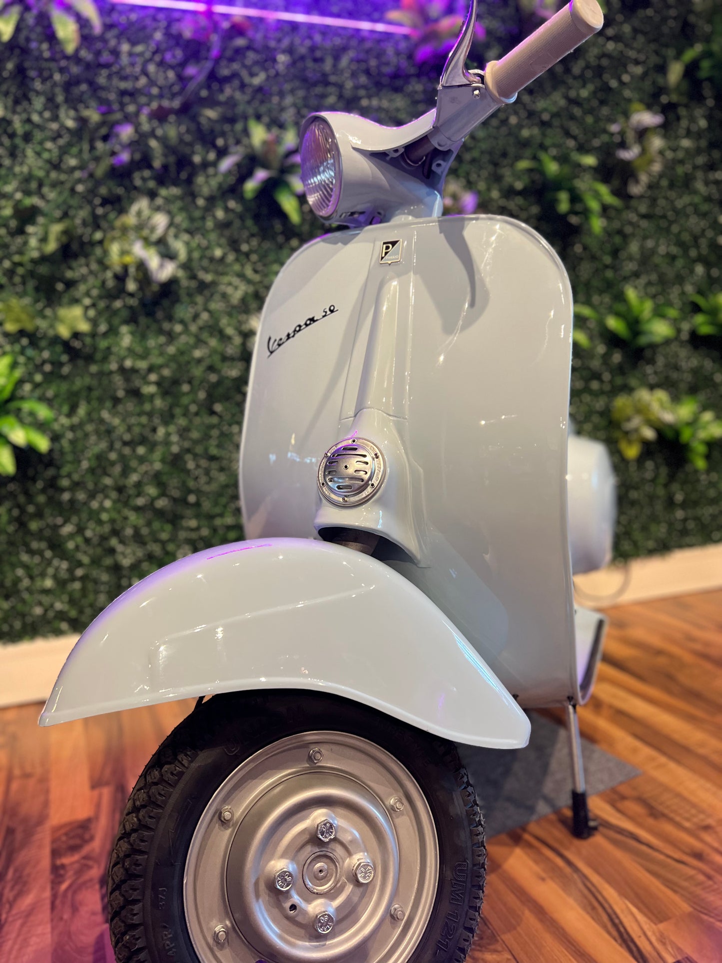 Vespa V50 Rundlicht | Vollrestauriert - Bj. 1967