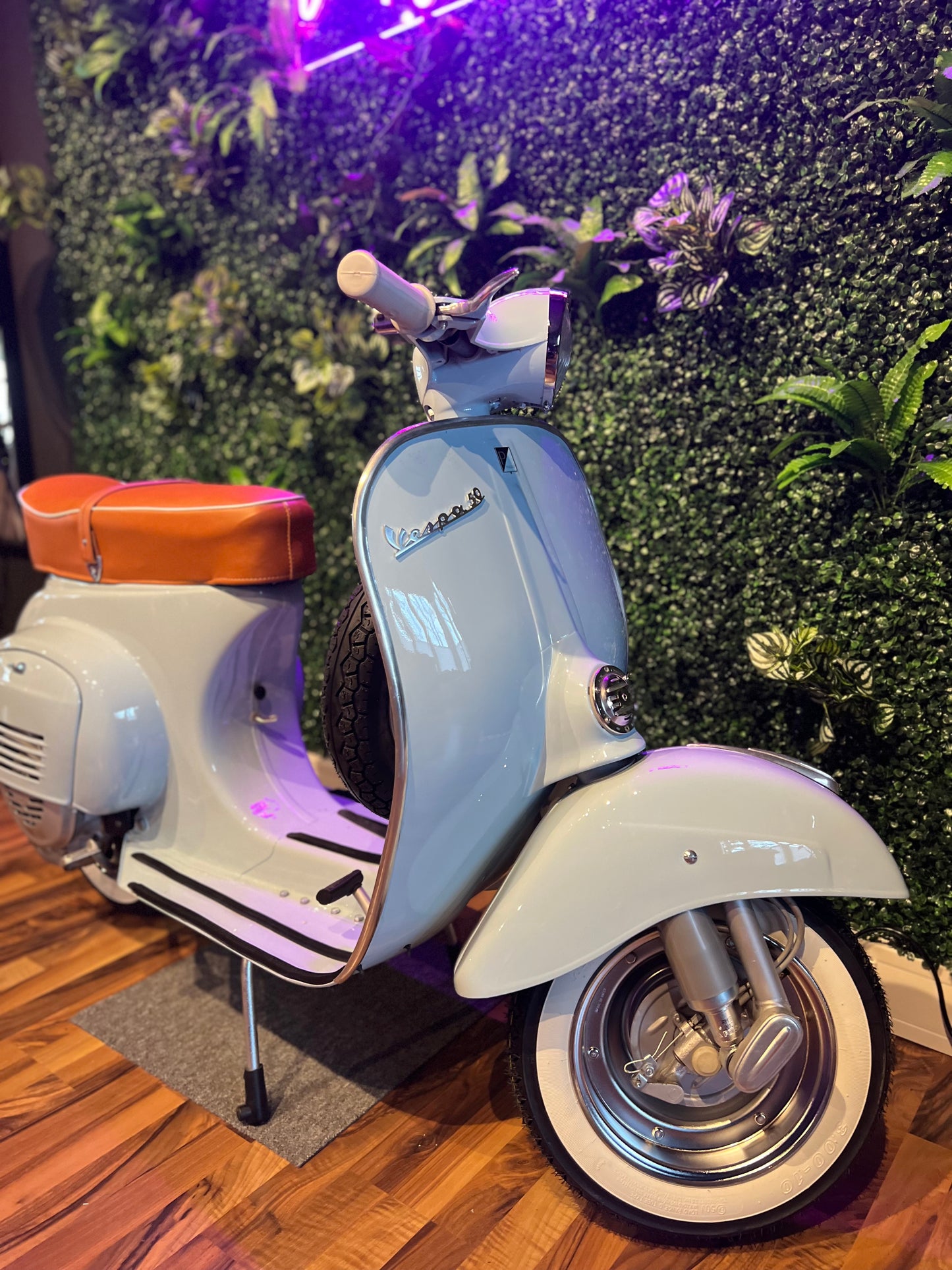 Vespa V50 Rundlicht | Vollrestauriert - Bj. 1965